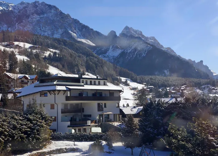 Plan De Corones Apartments